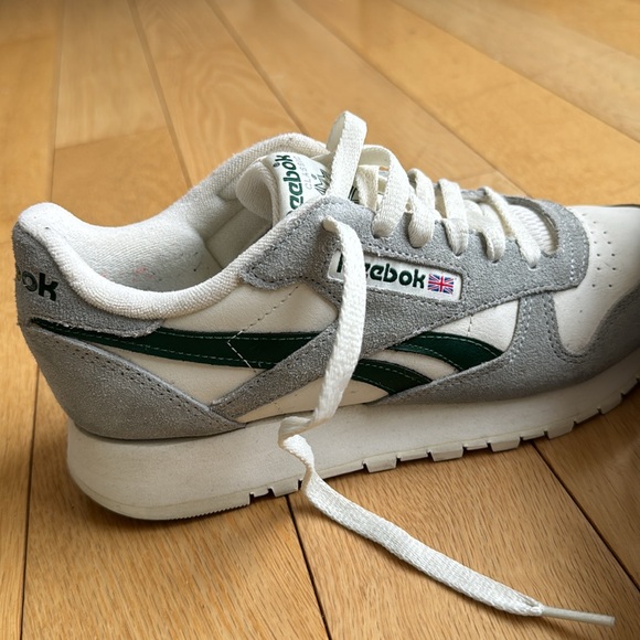 Men’s Reebok Classic Nylon Sneakers - Picture 5 of 8